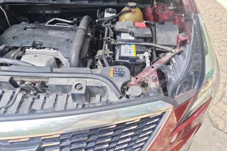 Used Cadillac XT5 2016 25T Luxury Model Engine Bay Left