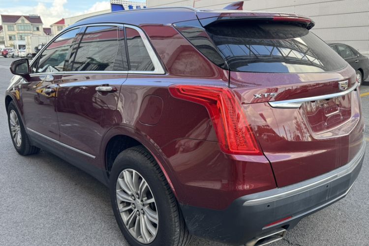 Used Cadillac XT5 2016 25T Luxury Model Exterior 1