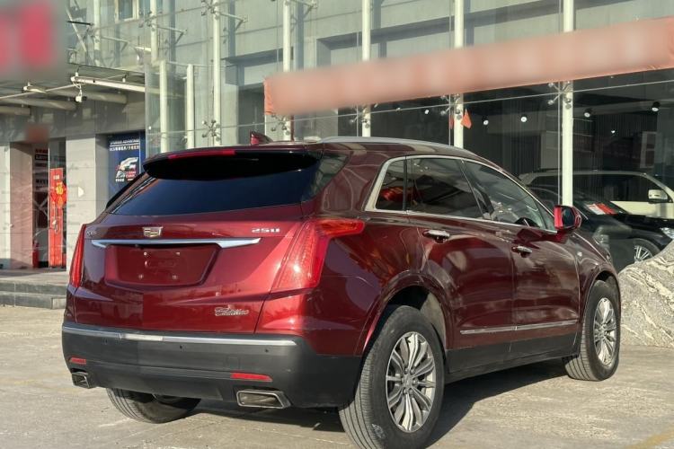 Used Cadillac XT5 2016 25T Luxury Model Exterior 3