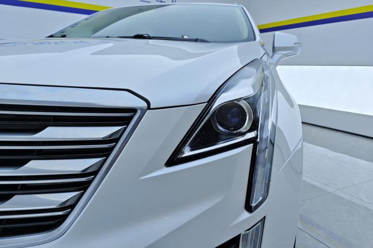 Used Cadillac XT5 2016 25T Luxury Model Left Front Headlight