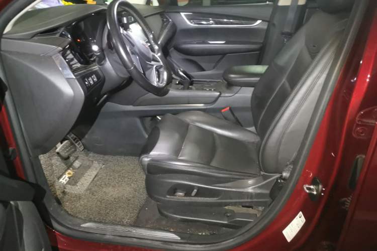 Used Cadillac XT5 2016 25T Luxury Model Left Front Seat