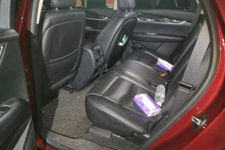 Used Cadillac XT5 2016 25T Luxury Model Left Rear Seat