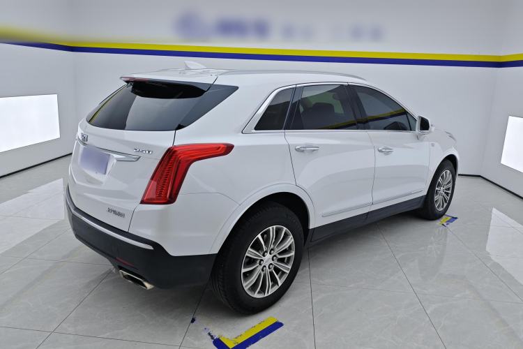 Used Cadillac XT5 2016 25T Luxury Model Rear Right 45 Deg