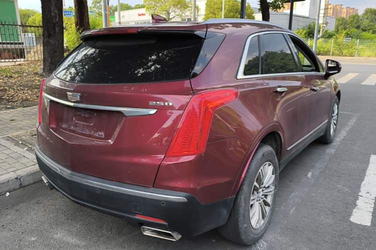 Used Cadillac XT5 2016 25T Luxury Model Rear Right 45 Deg