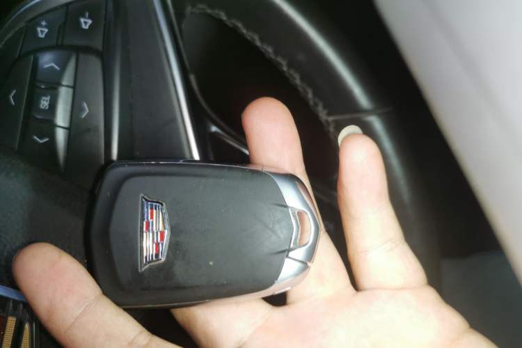 Used Cadillac XT5 2016 25T Luxury Model Vehicle Key