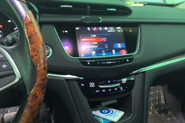 Used Cadillac XT5 2016 25T Luxury Model Audio And AC Panel