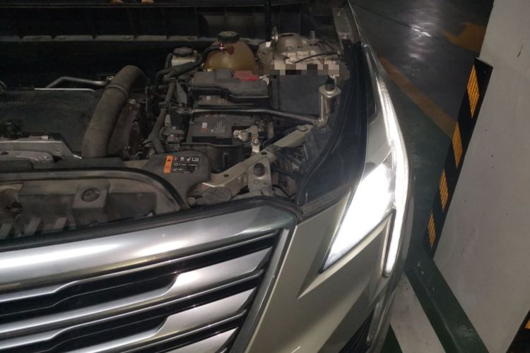 Used Cadillac XT5 2016 25T Luxury Model Engine Bay Left