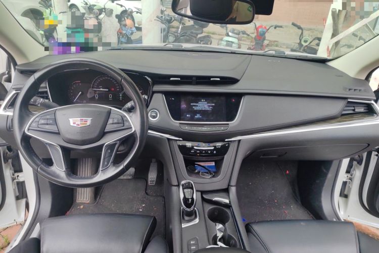 Used Cadillac XT5 2016 28T Four-Wheel Drive Luxury Model Center Console