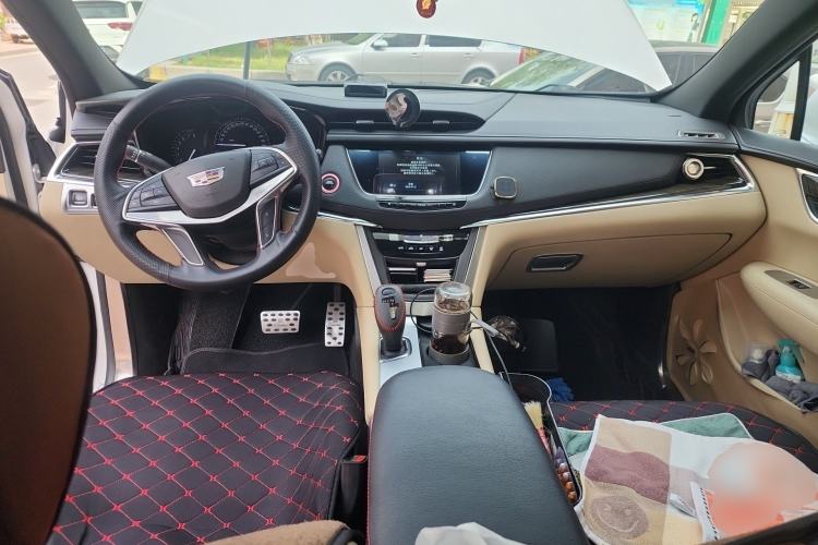 Used Cadillac XT5 2016 25T Tech Edition Center Console