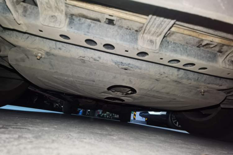 Used Cadillac XT5 2016 28T Four-Wheel Drive Tech Version Chassis Front