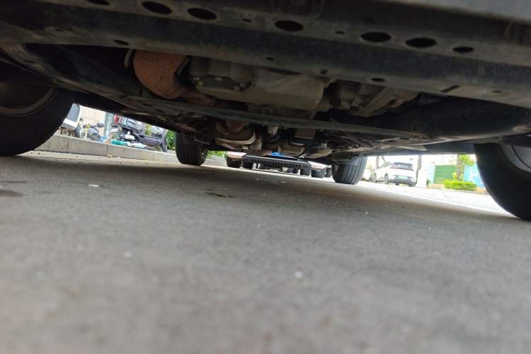 Used Cadillac XT5 2016 28T Four-Wheel Drive Tech Version Chassis Front