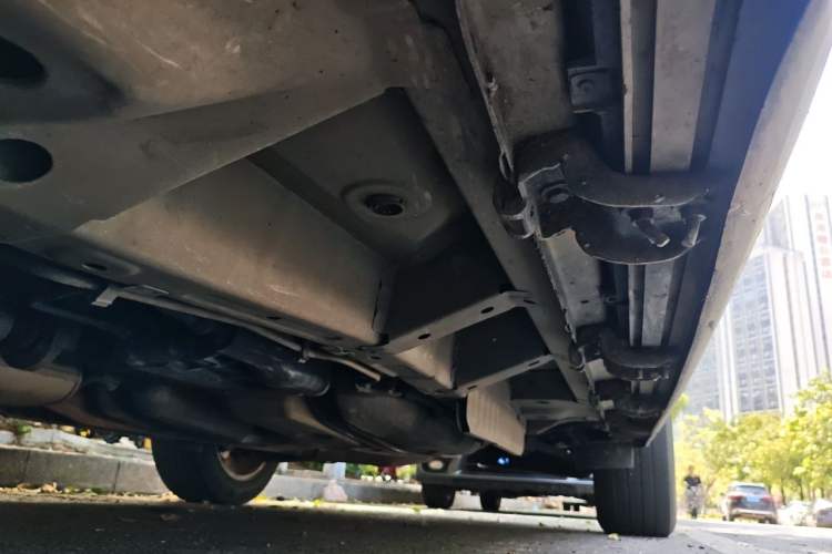 Used Cadillac XT5 2016 28T 4x4 Platinum Edition Chassis Front Right