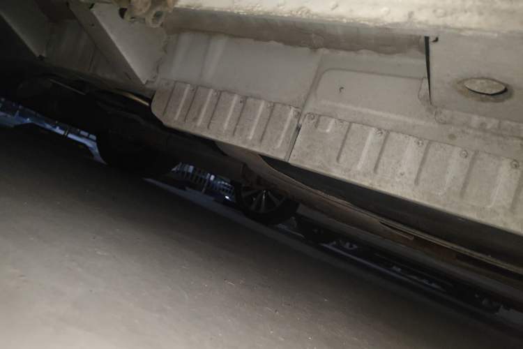 Used Cadillac XT5 2016 25T Luxury Model Chassis Rear Left
