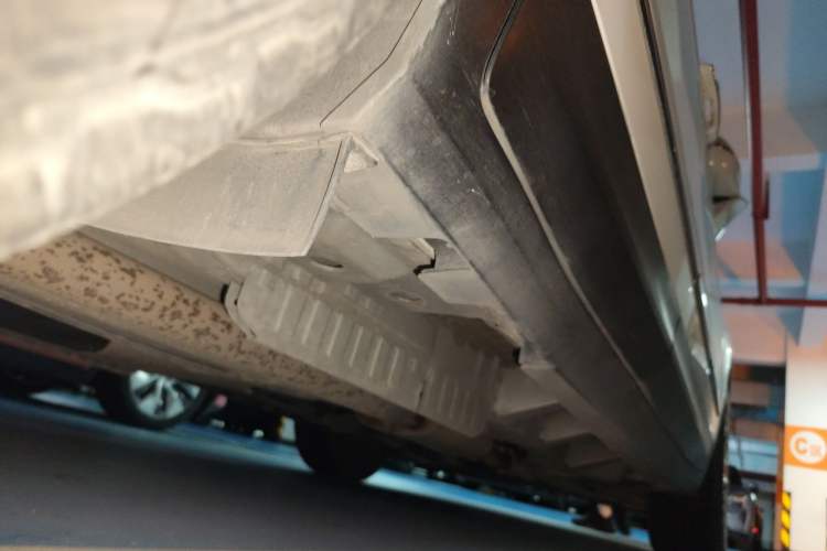 Used Cadillac XT5 2016 25T Luxury Model Chassis Rear Right