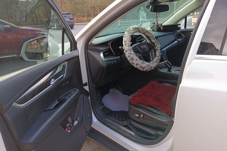 Used Cadillac XT5 2016 25T Luxury Model Driver Seat