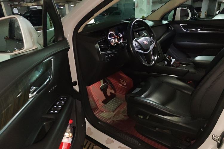 Used Cadillac XT5 2016 25T Luxury Model Driver Seat