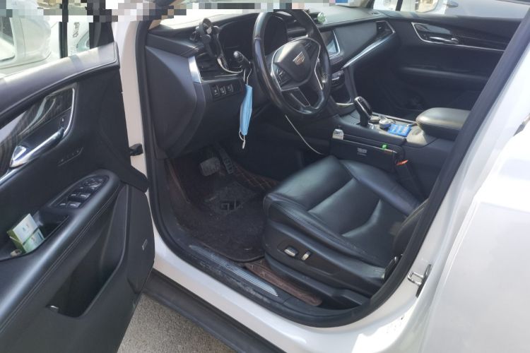 Used Cadillac XT5 2016 25T Luxury Model Driver Seat