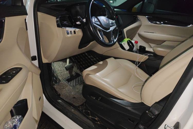 Used Cadillac XT5 2016 25T Tech Edition Driver Seat