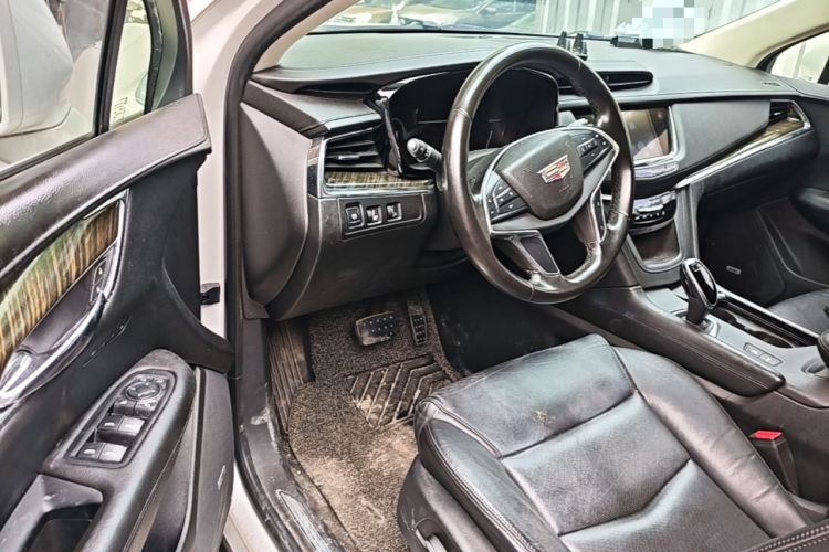Used Cadillac XT5 2016 25T Luxury Model Driver Seat