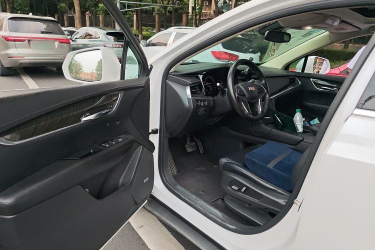 Used Cadillac XT5 2016 25T Luxury Model Driver Seat