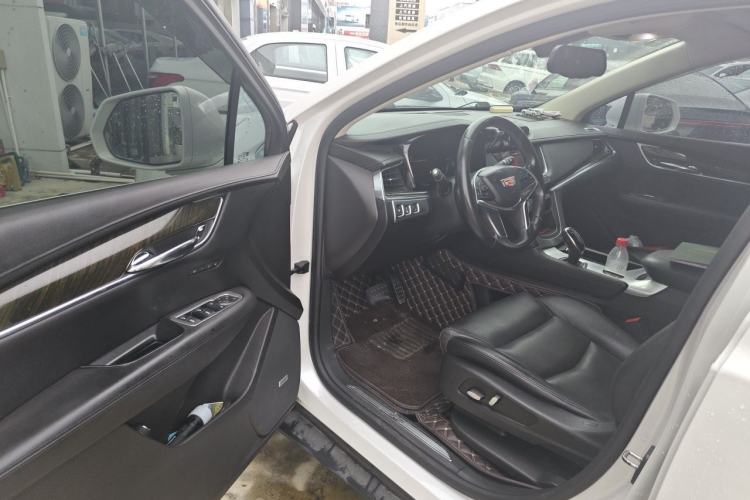 Used Cadillac XT5 2016 25T Luxury Model Driver Seat