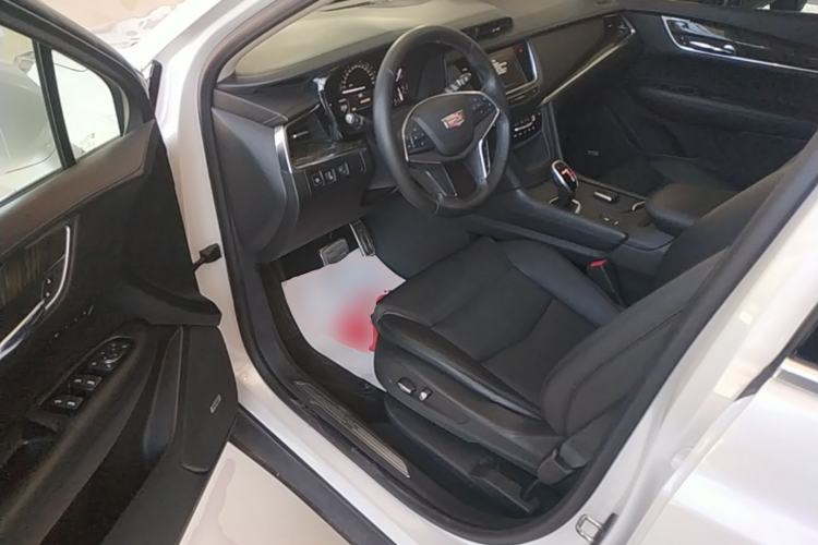 Used Cadillac XT5 2016 25T Luxury Model Driver Seat