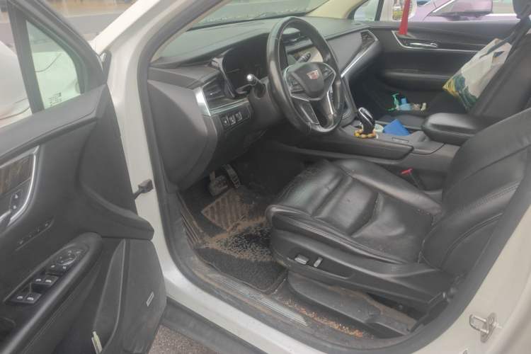 Used Cadillac XT5 2016 25T Luxury Model Driver Seat