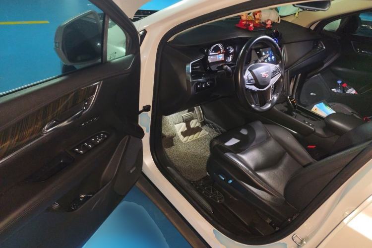 Used Cadillac XT5 2016 25T Luxury Model Driver Seat