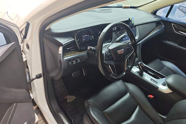 Used Cadillac XT5 2016 25T Luxury Model Driver Seat