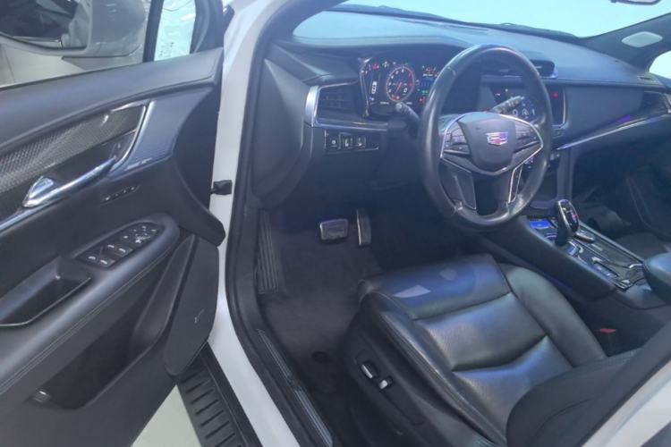 Used Cadillac XT5 2016 25T Luxury Model Driver Seat