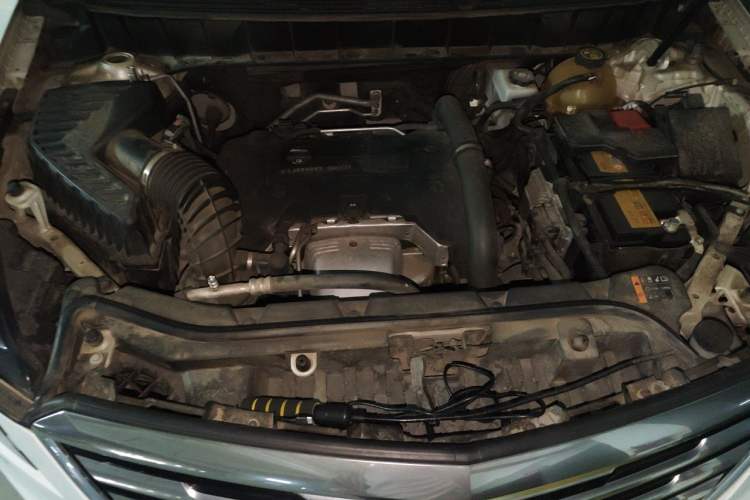 Used Cadillac XT5 2016 25T Luxury Model Engine Bay