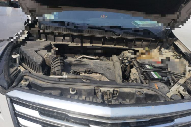 Used Cadillac XT5 2016 25T Luxury Model Engine Bay