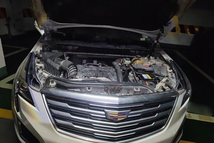 Used Cadillac XT5 2016 25T Luxury Model Engine Bay