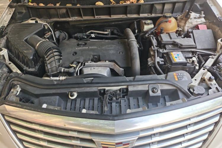 Used Cadillac XT5 2016 28T 4x4 Platinum Edition Engine Bay