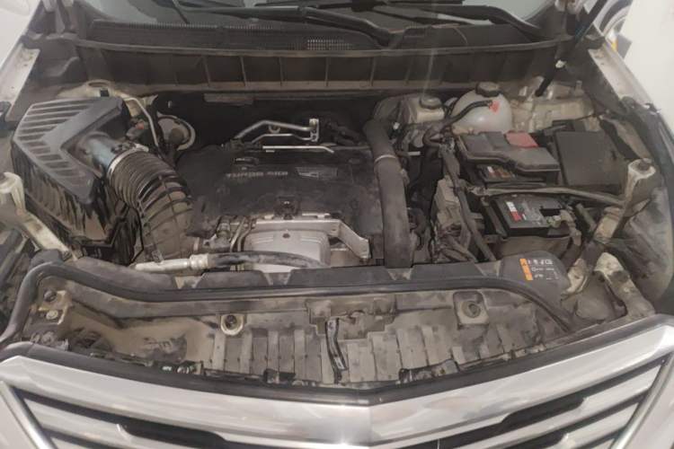 Used Cadillac XT5 2016 25T Tech Edition Engine Bay