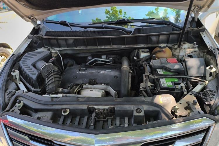Used Cadillac XT5 2016 28T Four-Wheel Drive Luxury Model Engine Bay
