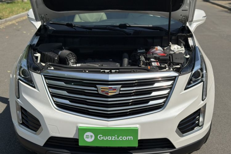 Used Cadillac XT5 2016 25T Tech Edition Engine Bay