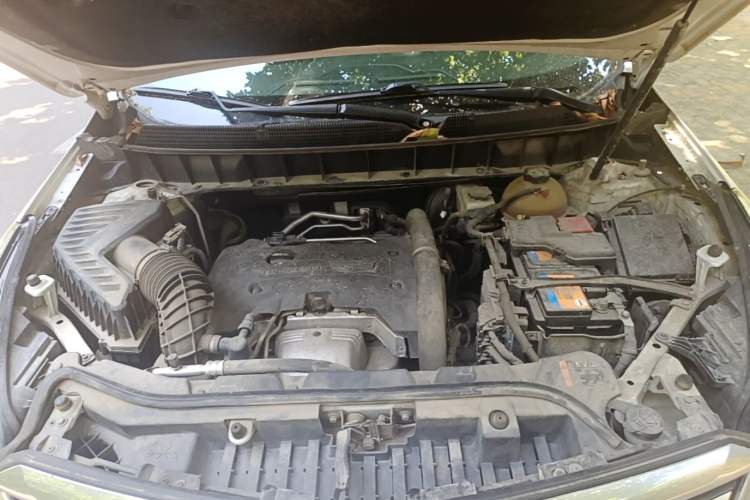 Used Cadillac XT5 2016 25T Luxury Model Engine Bay