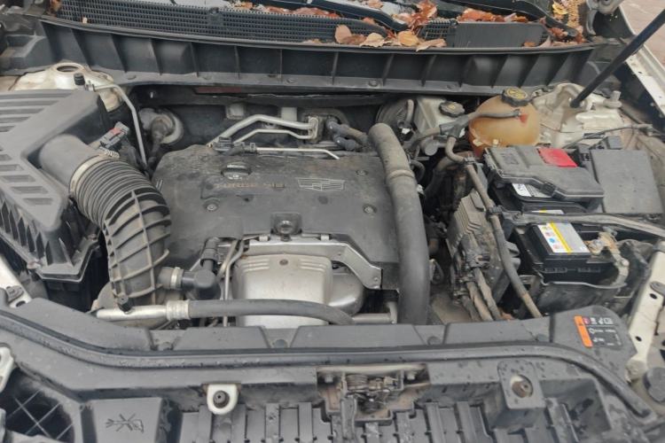 Used Cadillac XT5 2016 25T Luxury Model Engine Bay