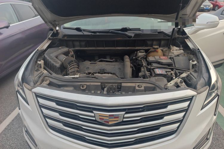 Used Cadillac XT5 2016 25T Luxury Model Engine Bay