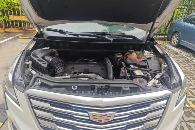 Used Cadillac XT5 2016 28T Four-Wheel Drive Luxury Model Engine Bay