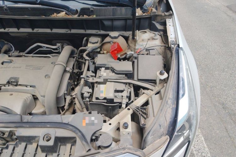 Used Cadillac XT5 2016 25T Luxury Model Engine Bay Left
