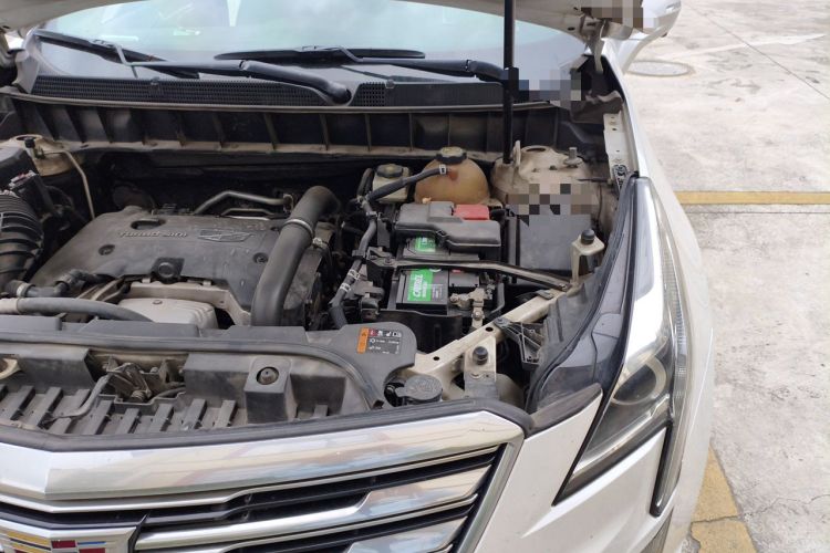 Used Cadillac XT5 2016 25T Luxury Model Engine Bay Left