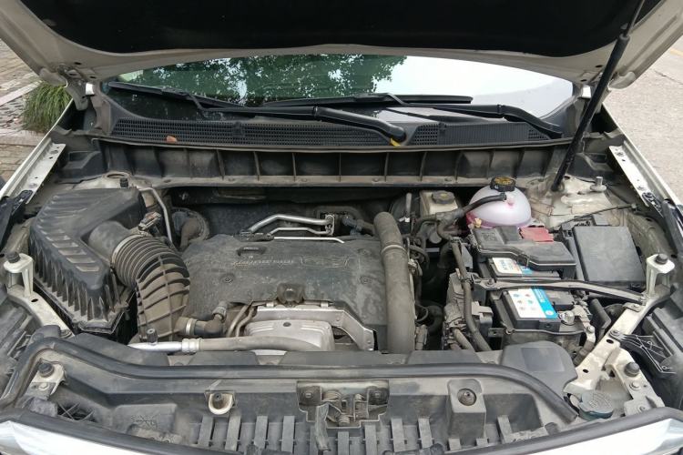 Used Cadillac XT5 2016 25T Luxury Model Engine Bay