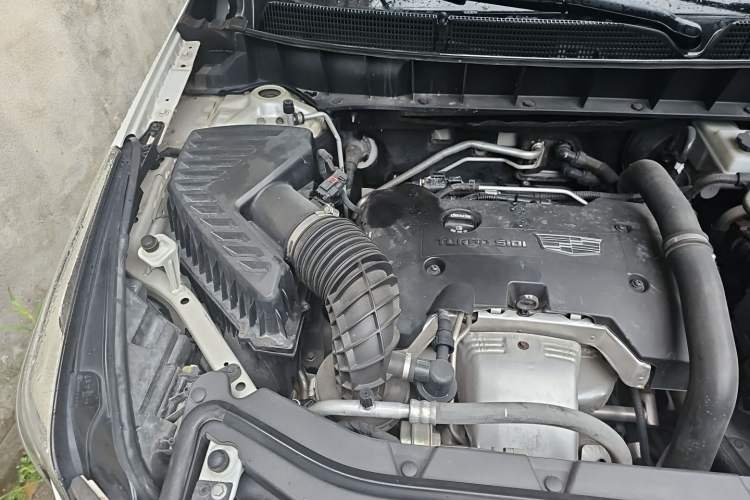 Used Cadillac XT5 2016 25T Luxury Model Engine Bay Right