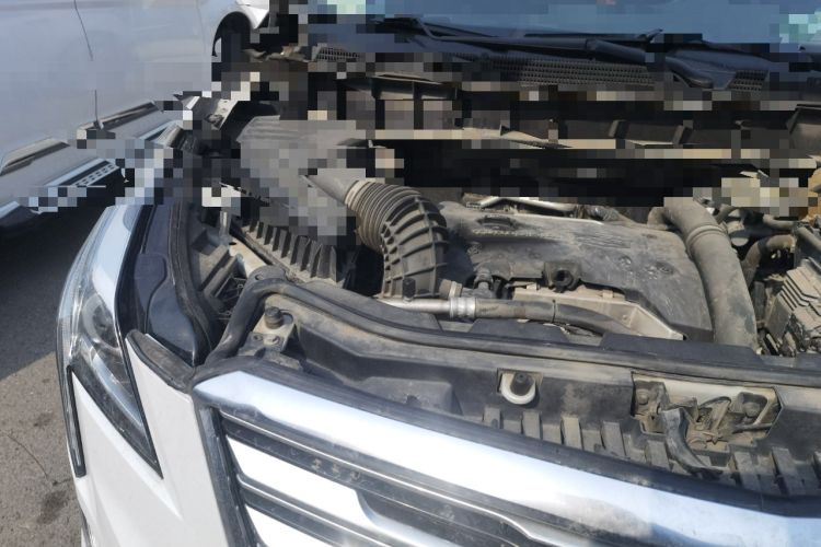 Used Cadillac XT5 2016 25T Luxury Model Engine Bay Right