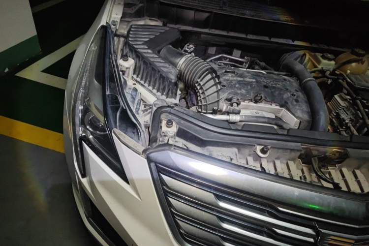 Used Cadillac XT5 2016 25T Luxury Model Engine Bay Right