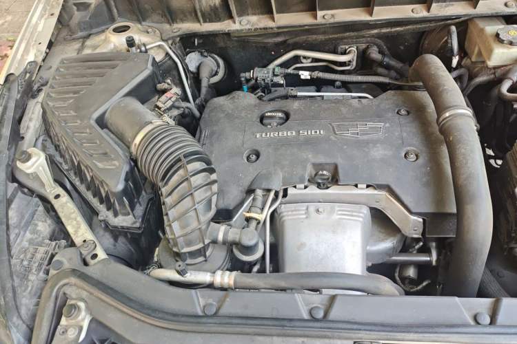 Used Cadillac XT5 2016 28T 4x4 Platinum Edition Engine Bay Right