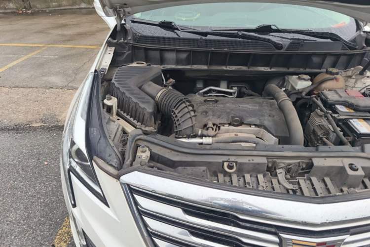 Used Cadillac XT5 2016 25T Luxury Model Engine Bay Right