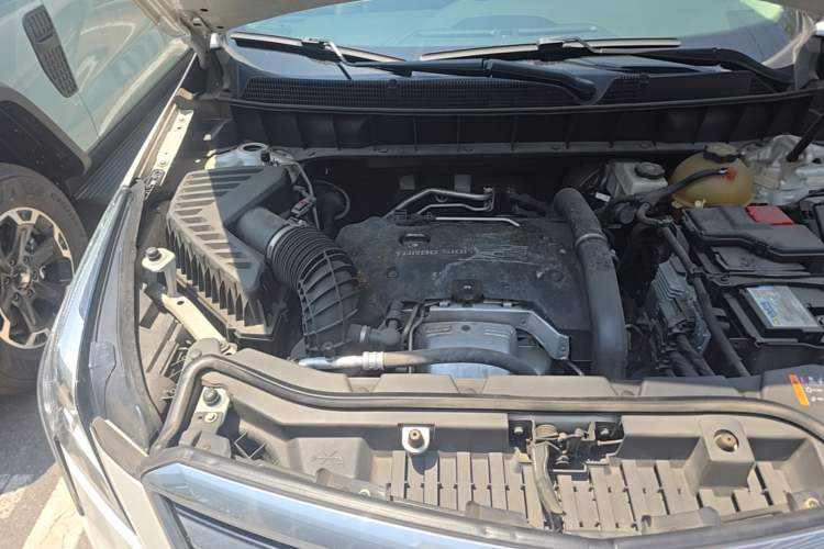 Used Cadillac XT5 2016 25T Luxury Model Engine Bay Right